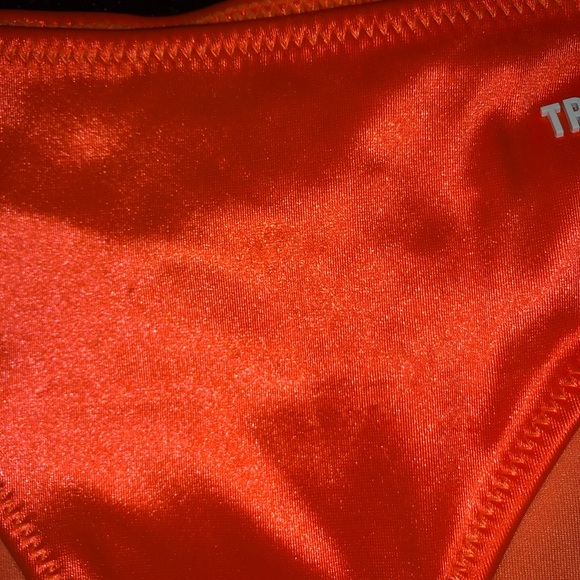 Mylos bright orange Neón bikini - Picture 11 of 11